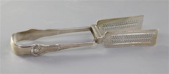 A pair of George IV silver hourglass pattern asparagus servers, by William King, London, 1824, 9.5 oz.
